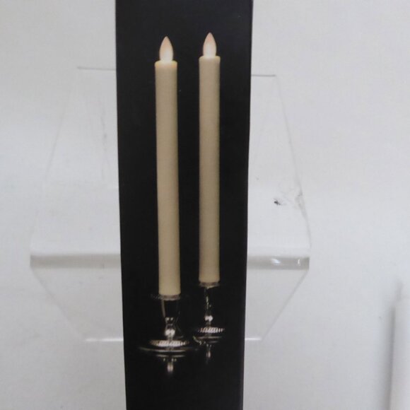 NEW 9” MIRAGE WHITE TAPERED REAL WAX FLAME EFFECT CANDLE SET BATTERY POWERED - Picture 6 of 10